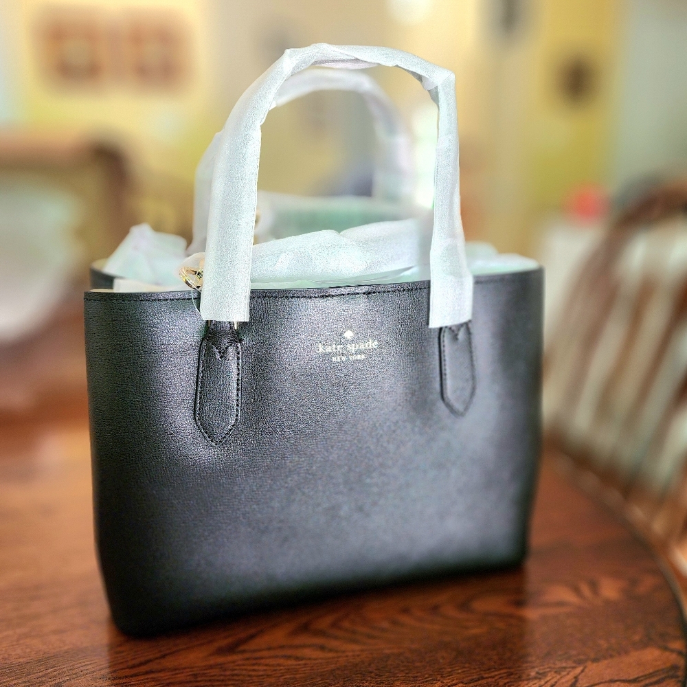 Beautiful kate spade Satchel NWT Original price $359